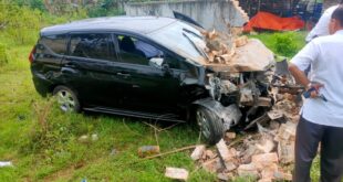 Mobil Xpander Vs Sepeda Motor Honda Revo Terlibat Laka