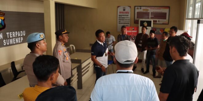 Aniaya Seorang Jurnalis, Kades dan Mantan Kades Batuampar Resmi Ditahan Polres Sumenep